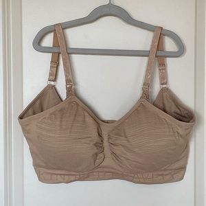 Kindred Bravely Hands-Free Nursing and Pumping Bra